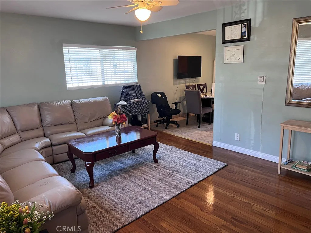 1222 E 103rd Street, Los Angeles, California 90002 home-pic-17